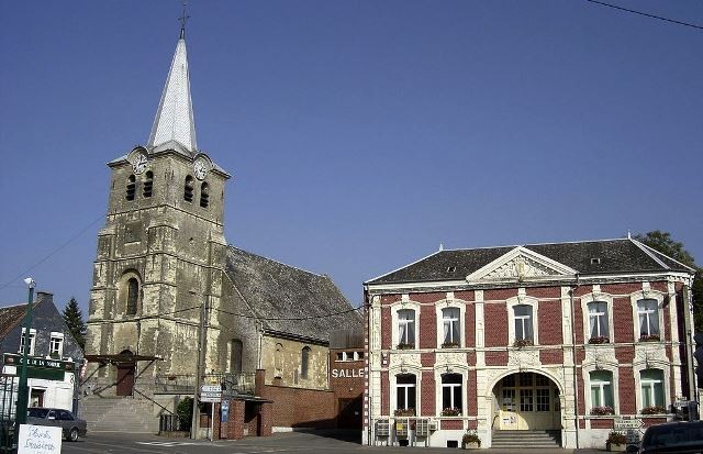 Saint python 59 l eglise et la mairie