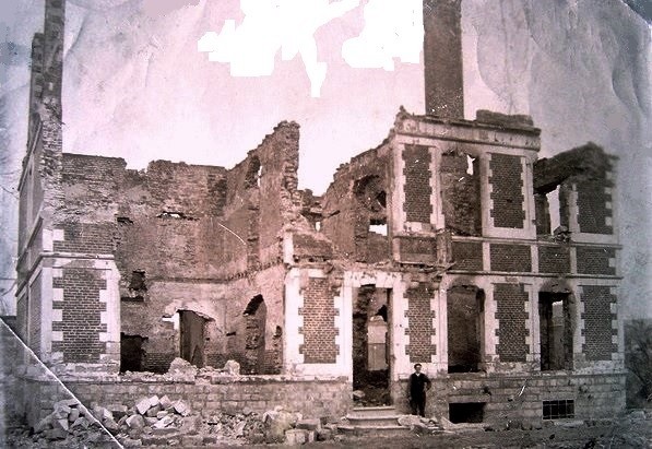 Saint python 59 le chateau en ruines en 1914