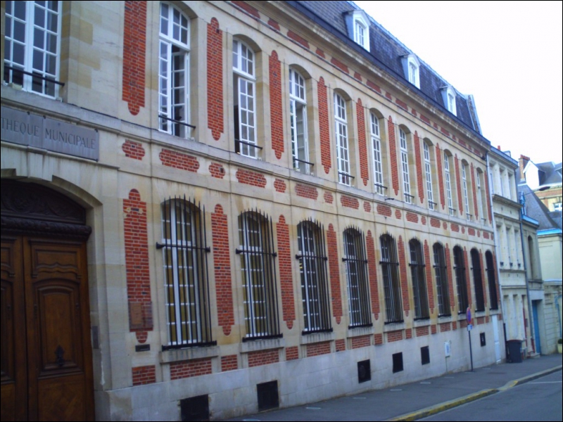 Saint-Quentin (Aisne) la bibliothèque municipale