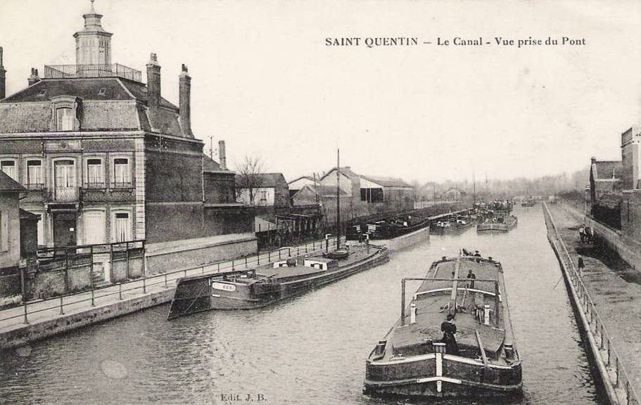 Saint-Quentin (Aisne) CPA le canal vue du pont