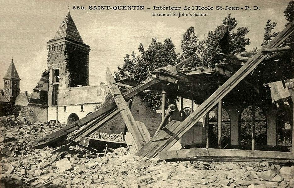 Saint-Quentin (Aisne) CPA 1914, l'école Saint Jean