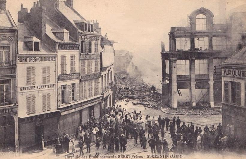 Saint-Quentin (Aisne) CPA Ets Séret incendie 1908