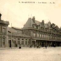 Saint-Quentin (Aisne) CPA la gare et le  tramway avant 1914