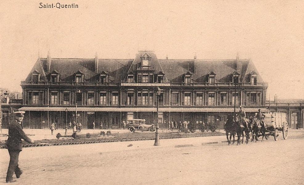 Saint-Quentin (Aisne) CPA la gare