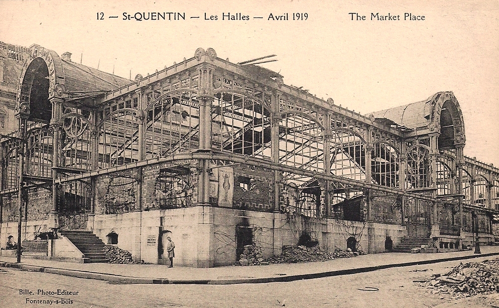 Saint-Quentin (Aisne) CPA 1919, la halle