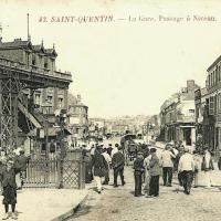 Saint-Quentin (Aisne) CPA le passage à niveau