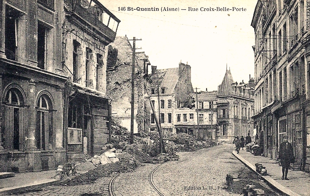 Saint-Quentin (Aisne) CPA 914, la rue croix-belle-porte