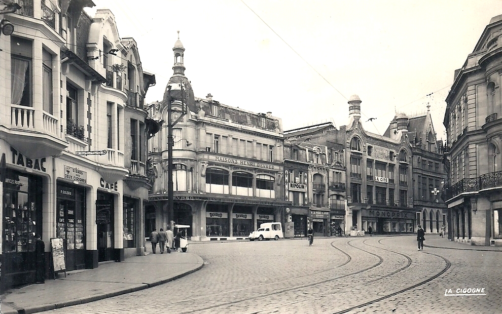 Saint-Quentin (Aisne) CPA la rue de la sellerie