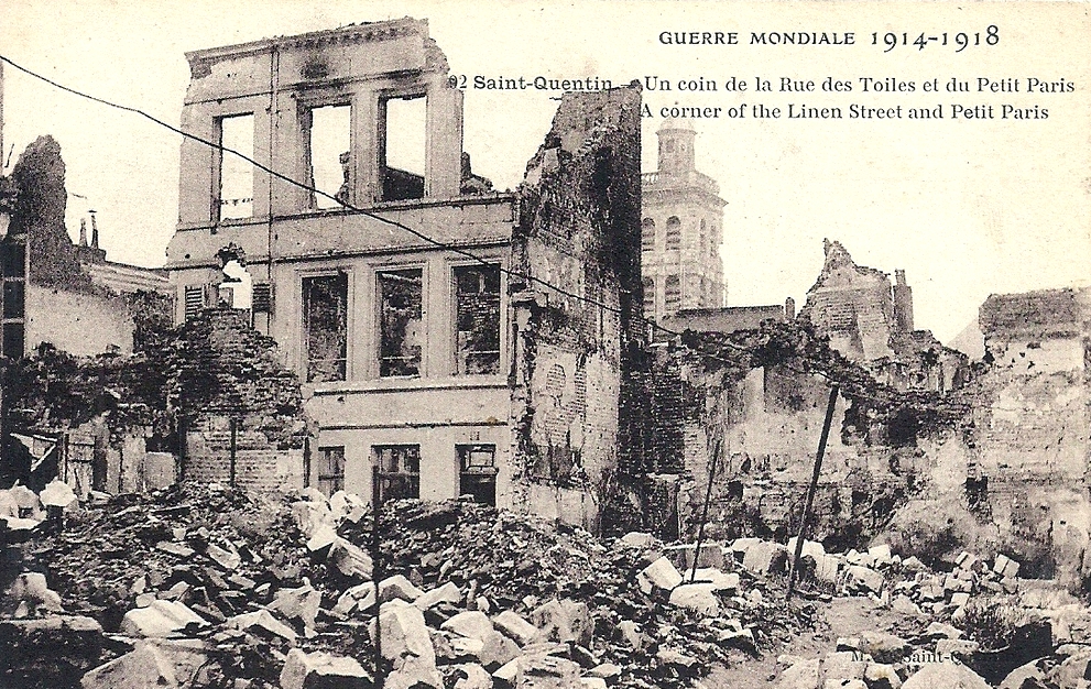 Saint-Quentin (Aisne) CPA 1914, la rue des toiles