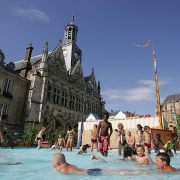 Saint-Quentin (Aisne) la plage de l'Hôtel de ville