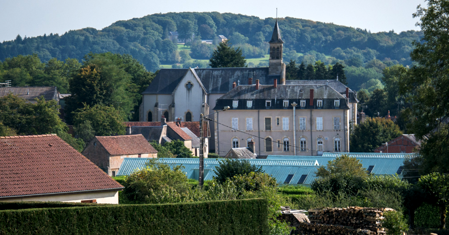 Saint-Saulge (Nièvre) L'ancien couvent