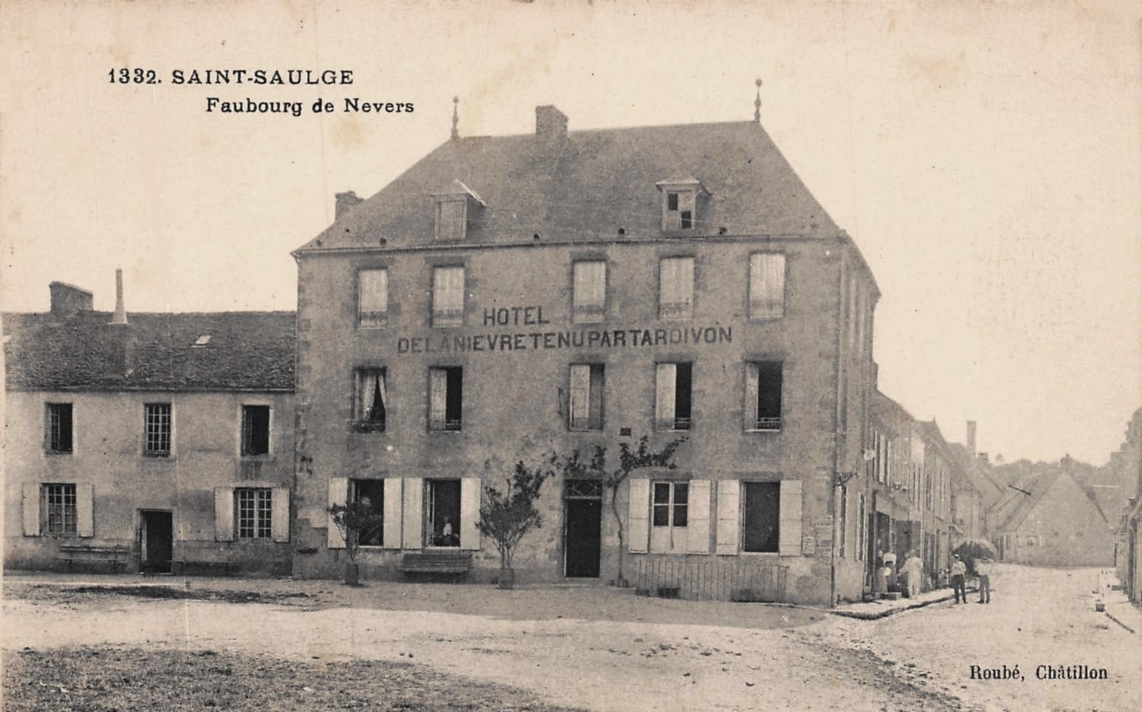 Saint-Saulge (Nièvre) L'Hôtel de la Nièvre CPA