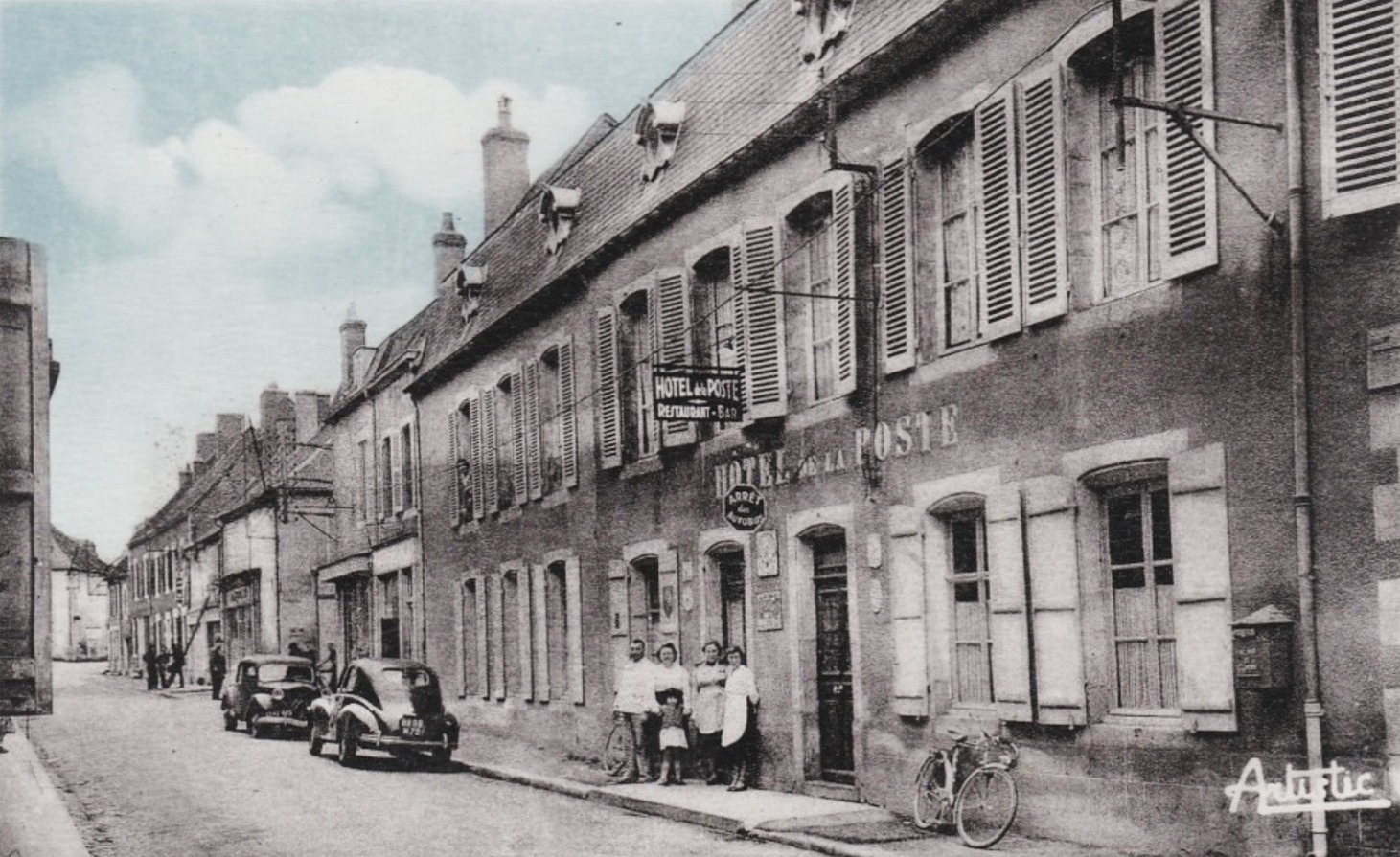 Saint-Saulge (Nièvre) L'Hôtel de la Poste CPA