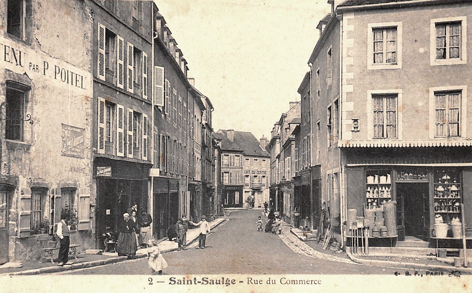 Saint-Saulge (Nièvre) La rue du Commerce CPA