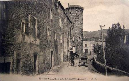 Dans le village