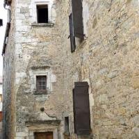 La rue basse et une maison du XVIIème siècle