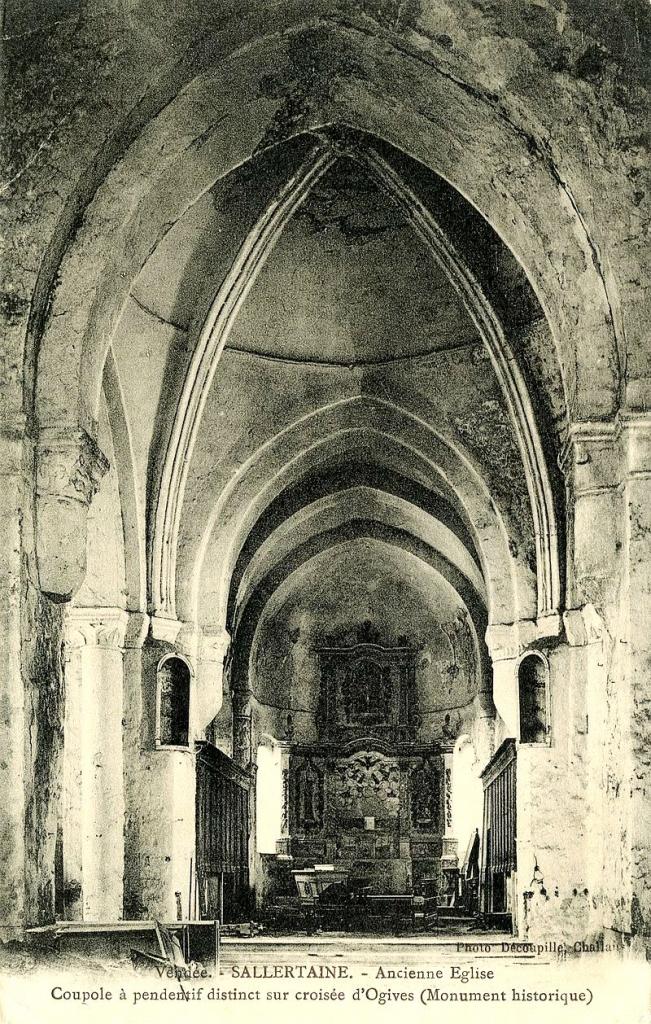 Sallertaine (Vendée) L'église Saint Martin ancienne CPA