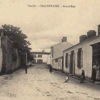 Sallertaine (Vendée) La grand'rue CPA