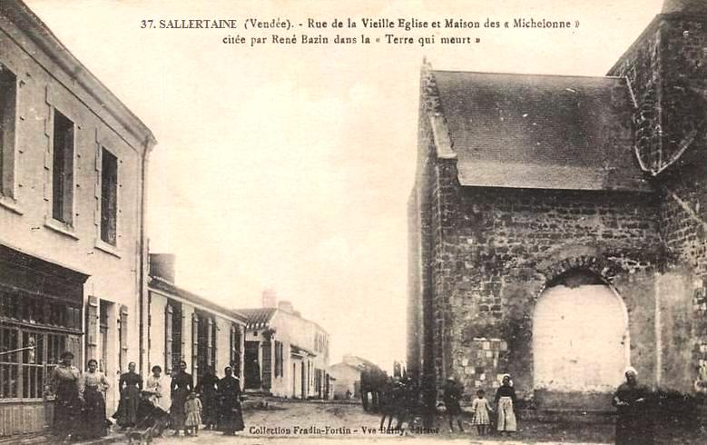 Sallertaine (Vendée) La rue de la vieille église CPA