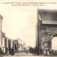 Sallertaine (Vendée) La rue de la vieille église CPA