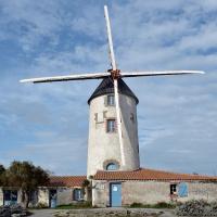 Sallertaine (Vendée) Le moulin de Rairé 