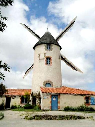 Sallertaine (Vendée) Le moulin de Rairé