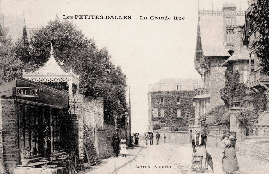 Les Petites-Dalles, la grande rue CPA