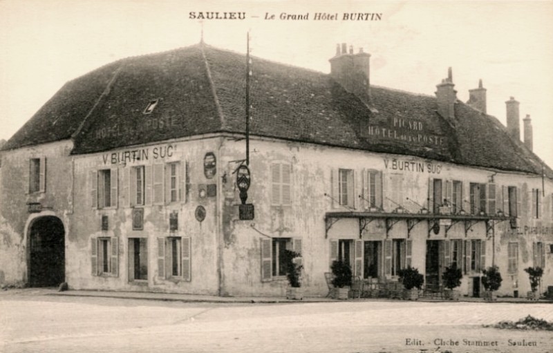 Saulieu (Côte d'Or) L'Hôtel de la Poste CPA