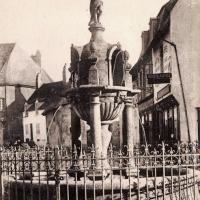 La fontaine Caristie CPA