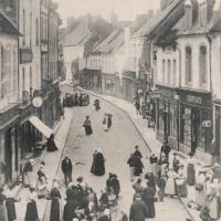 La rue du marché CPA