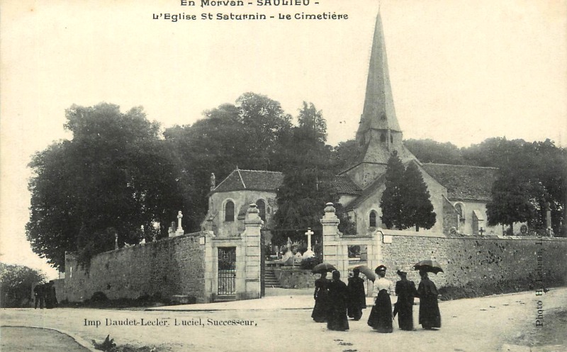 Saulieu (Côte d'Or) Léglise Saint-Saturnin et le cimetière CPA