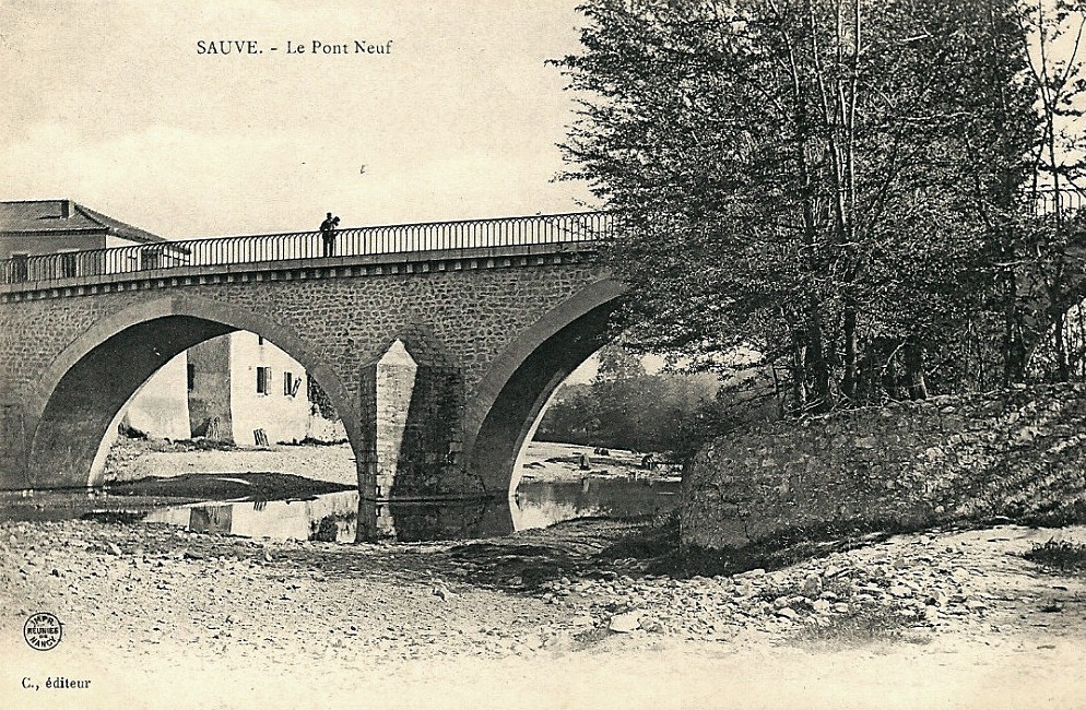 Sauve (Gard) CPA Le Pont Neuf