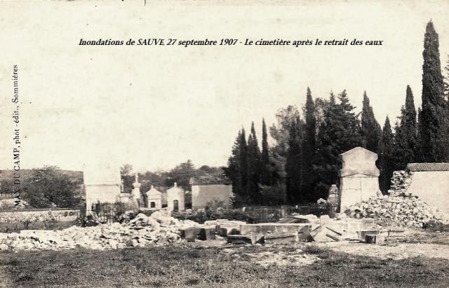 Le cimetière après les inondations de 1907 (cpa)