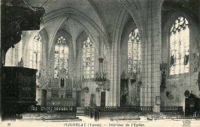 Seignelay (89) L'église, intérieur CPA