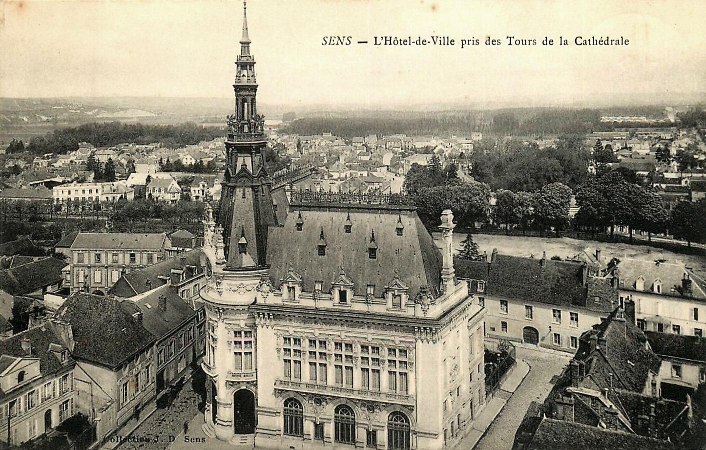 Sens (89) L'Hôtel-de-Ville CPA