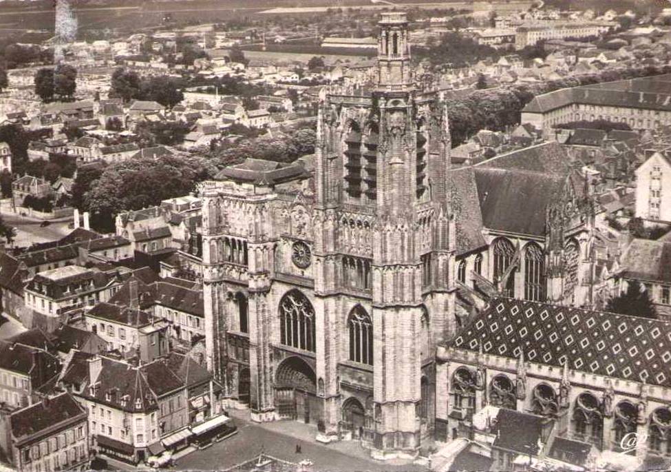 Sens (89) La cathédrale Saint-Etienne CPA