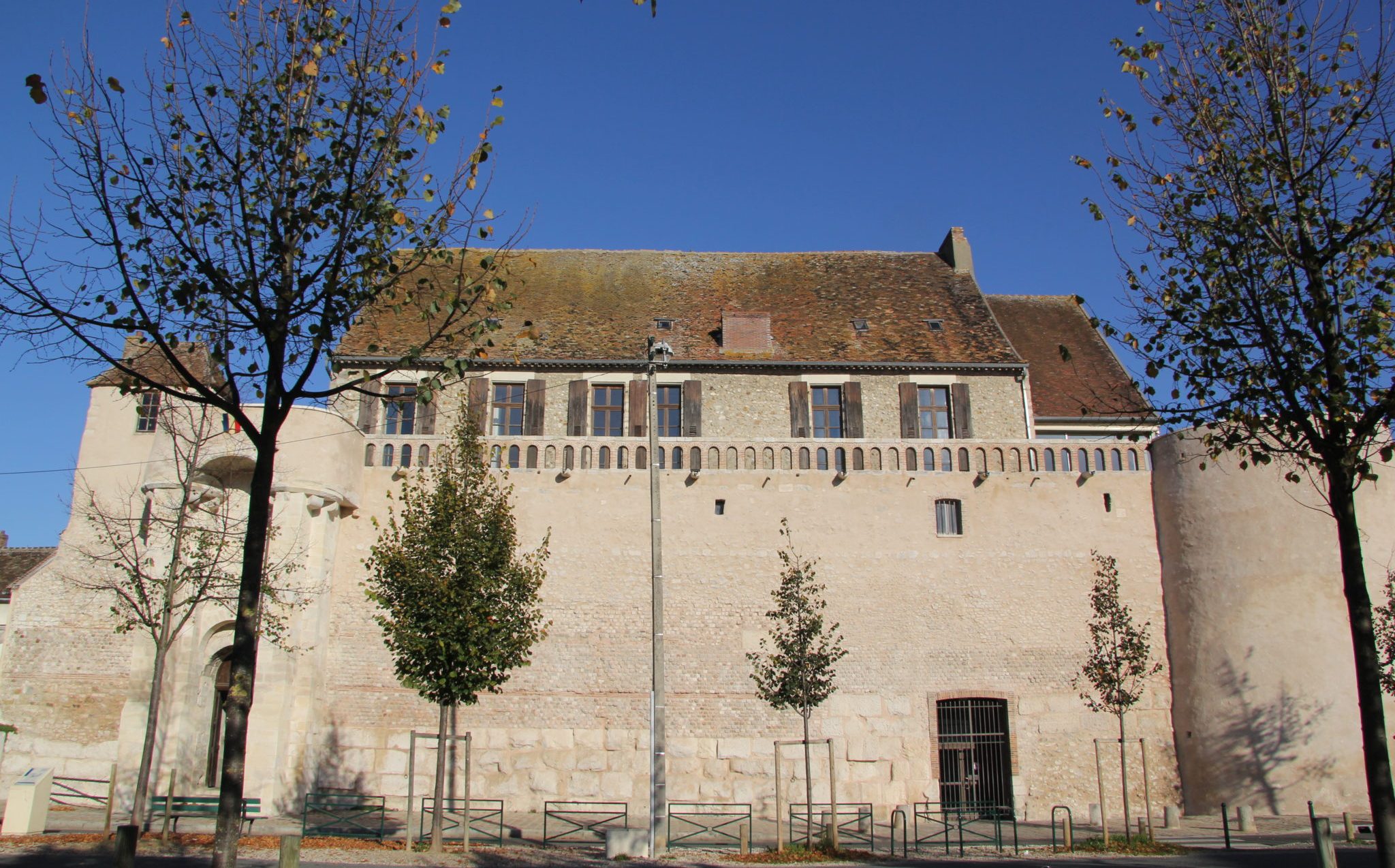 Sens (89) La poterne Garnier Des Prés