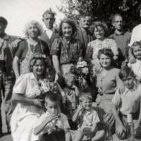 Augustine Isabelle Saillard, son époux, ses enfants et petits enfants