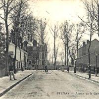 Stenay (Meuse) L'avenue de la Gare CPA