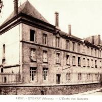Stenay (Meuse) L'école des garçons CPA