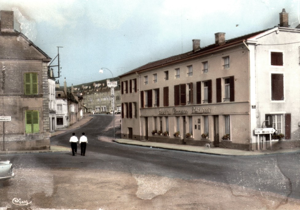 Stenay (Meuse) L'Hôtel du Commerce CPA