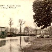 Stenay (Meuse) La passerelle brisée CPA