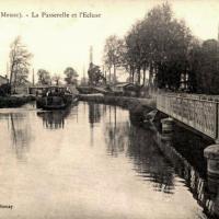Stenay (Meuse) La passerelle et l'écluse CPA