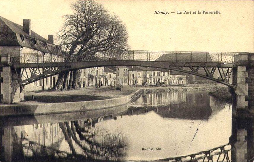 Stenay (Meuse) La passerelle et le pont CPA