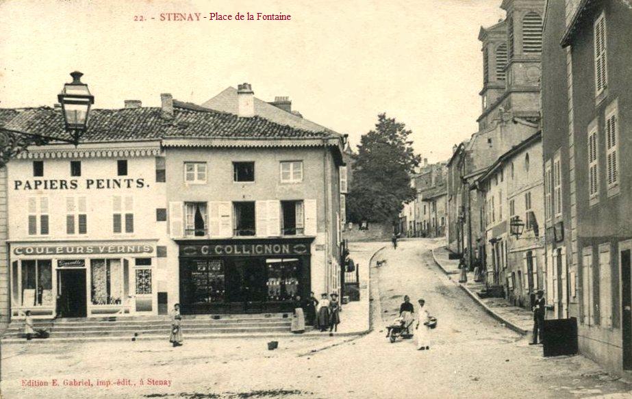 Stenay (Meuse) La place de la fontaine CPA