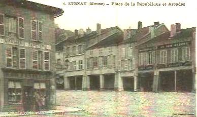 Stenay (Meuse) La place de la République CPA