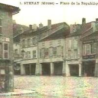 Stenay (Meuse) La place de la République CPA