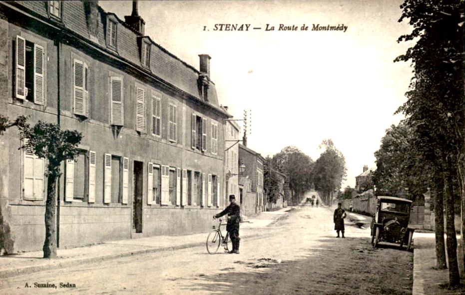 Stenay (Meuse) La route de Montmédy CPA
