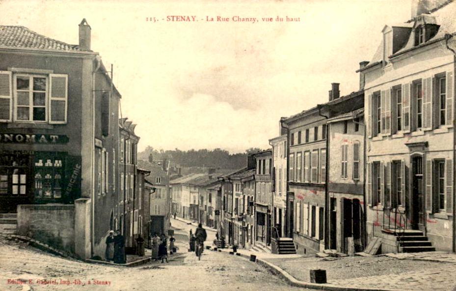 Stenay (Meuse) La rue de Chanzy CPA