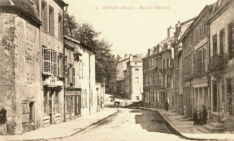 Stenay (Meuse) La rue de l'hôpital CPA